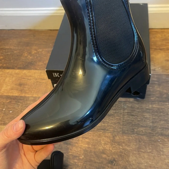 INC international concepts Raelynn black rain boots new in box - Picture 5 of 8